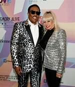 Charlie Wilson Height, Weight, Net Worth, Age, Birthday, Wikipedia, Who, Nationality, Biography