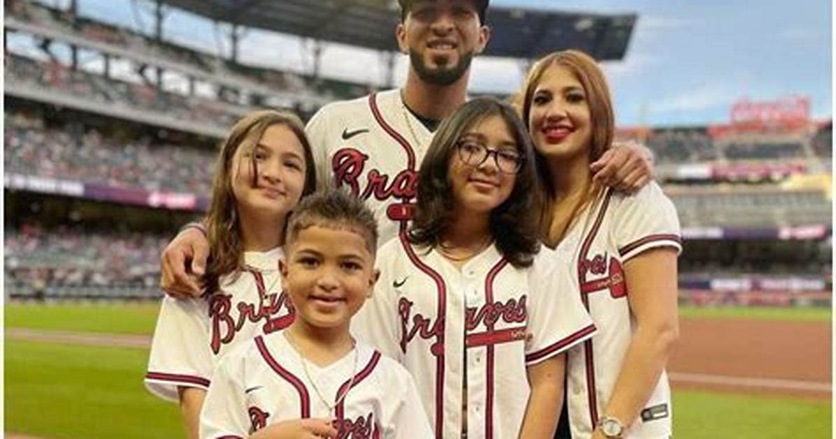 Eddie Rosario- Net Worth, Bio, Age, Wife, Ethnicity, Height, Career