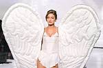 Gigi Hadid: Secret Fashion Runway Weapon. .. Her Nipple!