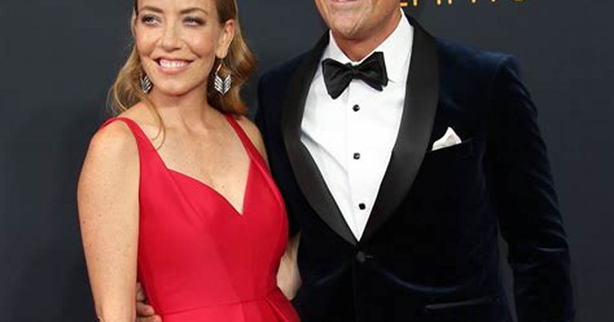Holly Burrell Is a Professional Chef Facts About Ty Burrell's Wife