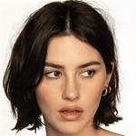 How Did Gracie Abrams Start Her Music Career?