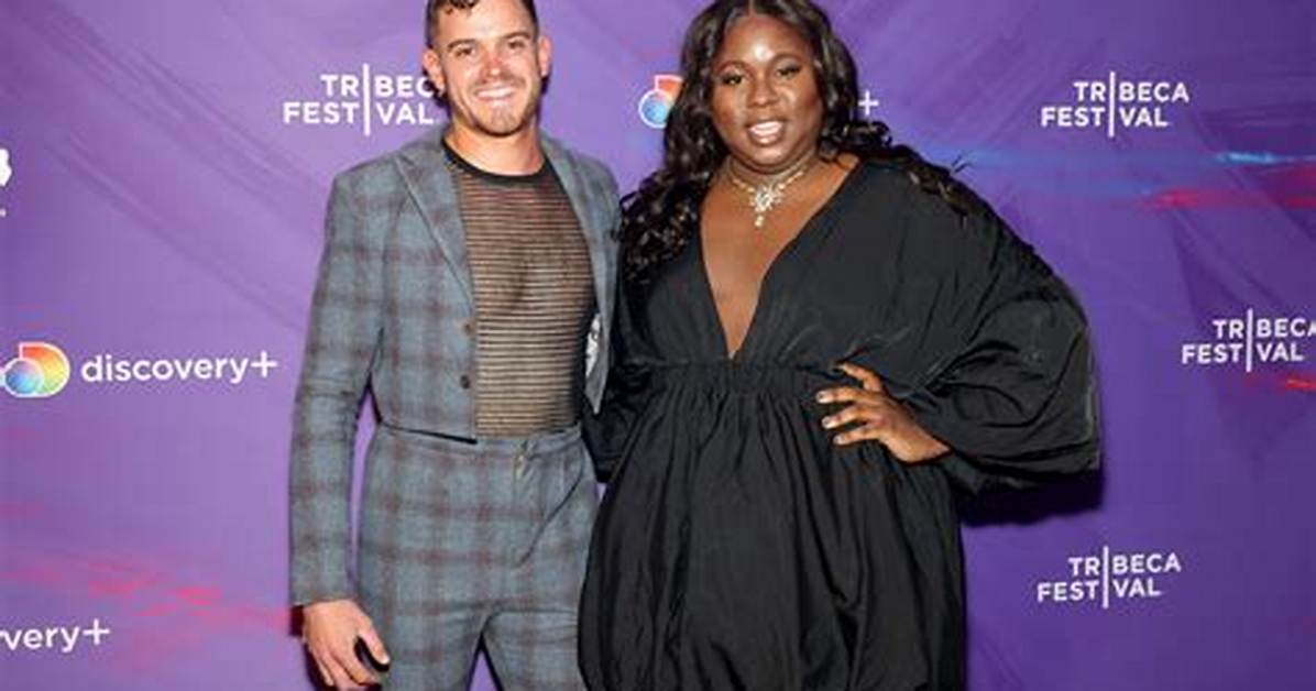 Is Alex Newell Married?