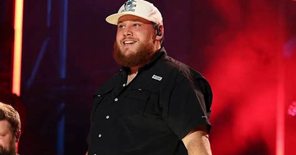 Is Luke Combs Conservative or Liberal? Uncovering His Political Leanings