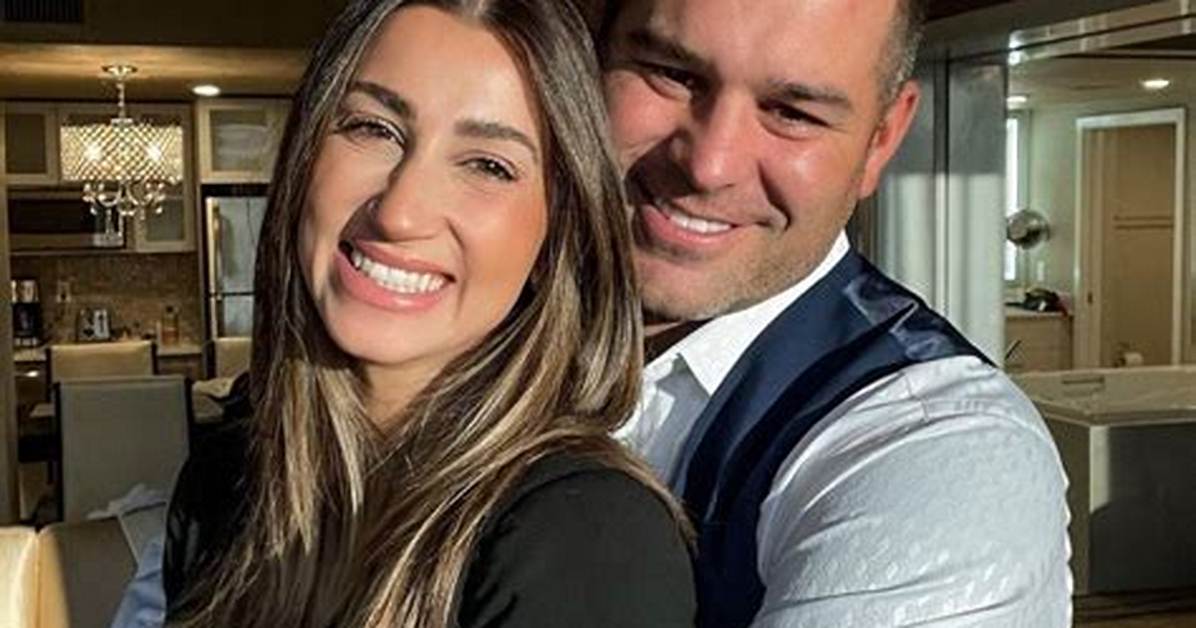 Is Nikki Bella Brother Divorced? What Happened Between Lauren Garcia and Jj? ·