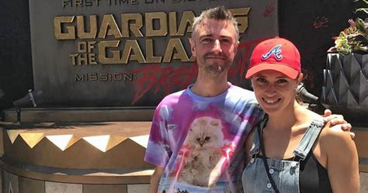Is Sean Gunn Transgender – Did He Get Surgery? Gender and Partner