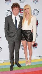 Jeremy Allen Height: Standing Tall in the World of Entertainment