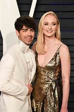 Joe Jonas – Bio, Net Worth, Affair, Wife, Married, Sophie Turner, Age, Facts, Wiki, Height, Family, Brothers, Albums, Girlfriend, Songs, Wedding, News