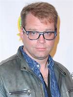 Kiff Vandenheuvel- Net Worth, Age, Ethnicity, Wife, Height, Career |