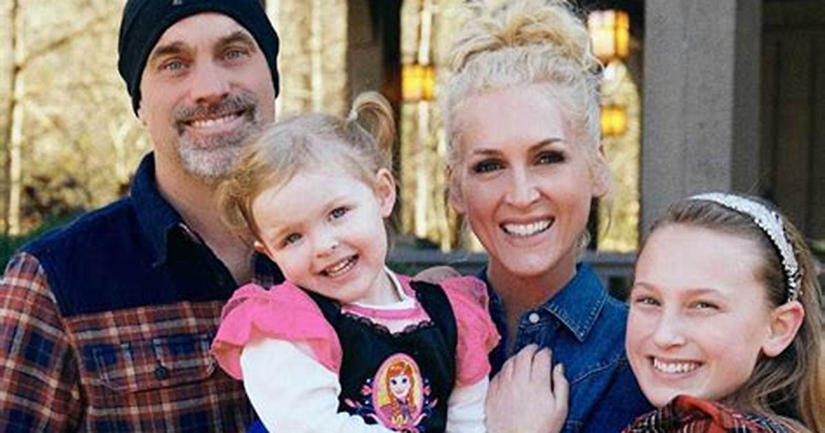 Kimberly Schlapman Has the Gift of a Daughter from Late Spouse More Facts About the Country Star