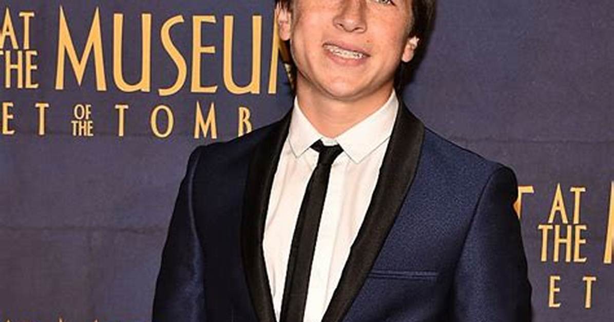 Night at Museum Actor, Skyler Gisondo Is Now Dating His Girlfriend, Ari Haagen.