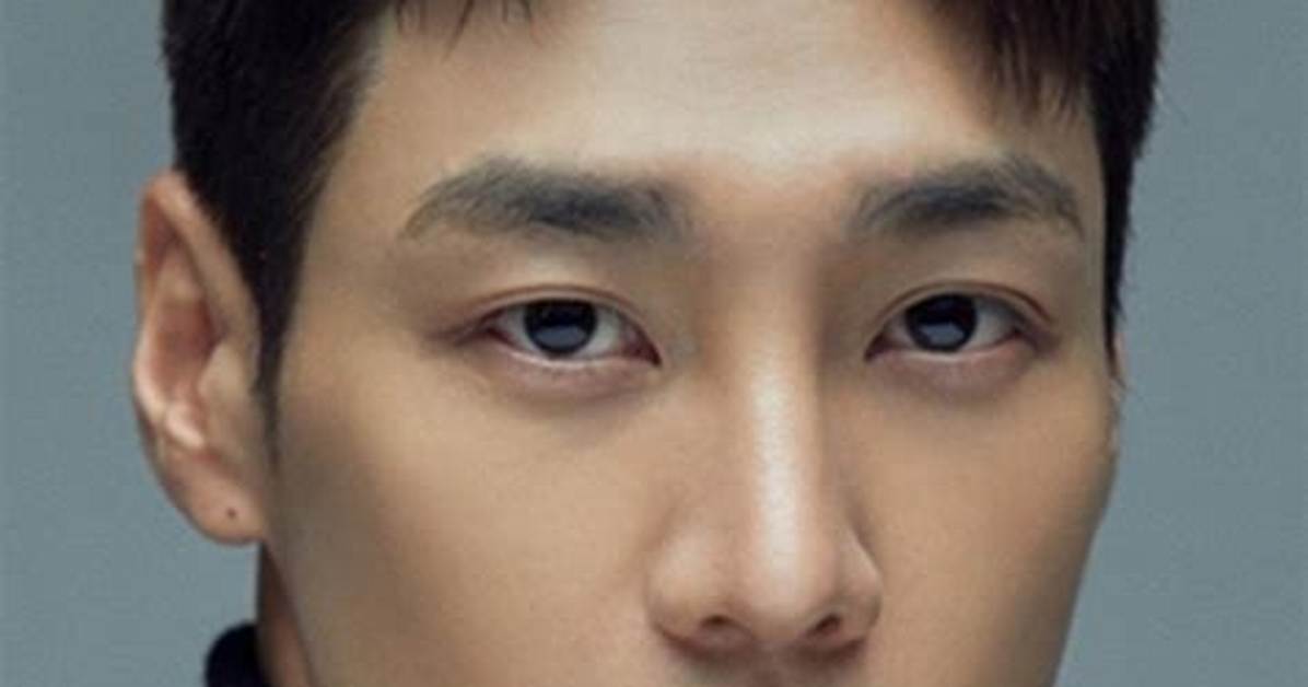 Unveiling the Truth: Kim Young-Kwang's Marital Status